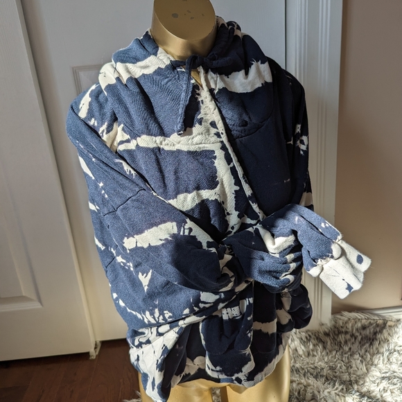 Tye Dye Hoodie - Picture 5 of 12